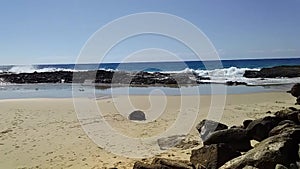 Video of waves crashing on to shore