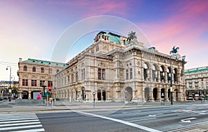 Vienna Opera house, Austria photo