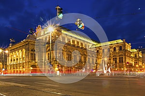 Vienna opera house long exposure photography during the night with light trail