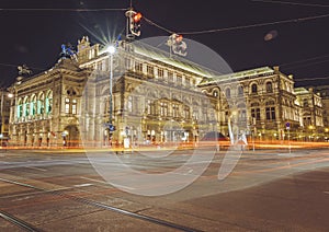 Vienna Staatsoper building at night