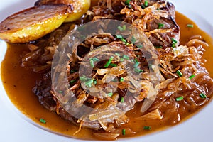 Viennese Zwiebelrostbraten, Roast Beef with Onion Gravy