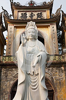 Vietnam, Dai Bai, Bac Ninh Province, Quan Am Statue