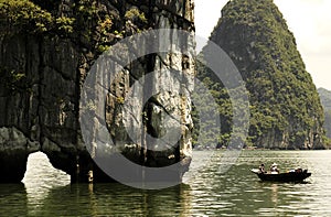 Vietnam: Halong Bay