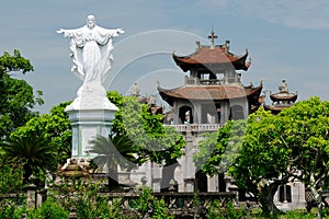 Vietnam - Phat Diem Cathedral