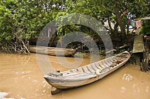 Vietnam sampan