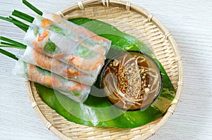 Vietnamese food, goi cuon, salad roll