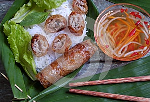 Vietnamese food, spring roll, bun,cha gio