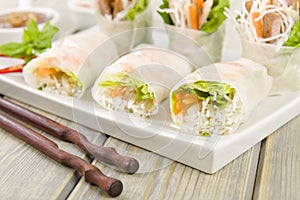Vietnamese Fresh Spring Rolls