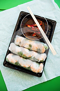 Vietnamese shrimps and aromatic herbs fresh rolls