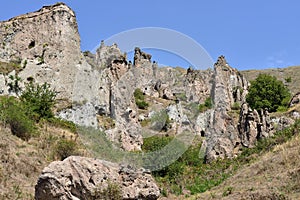 Discover Khndzoresk cave city in Armenia