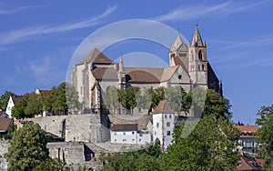 View across river Rhine to the Muensterberg hill with St. Stephansmuenster cathedral, Breisach am Rhein