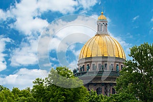 View of the ancient statues of stucco and the dome of St. Isaac's Cathedral Petersburg. St. Isaac's Cathedral in