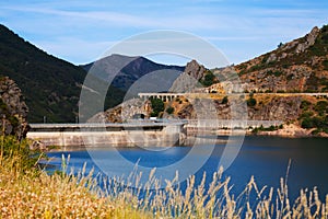 View of Barrios de Luna reservoir photo