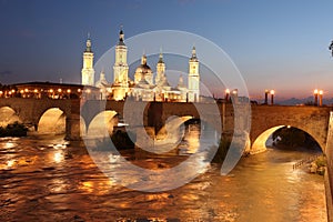 View of the basilica of the Virgen del Pilar and Ebro river, on