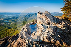 View of the Blue Ridge Mountains and Shenandoah Valley from Little Stony Man Cliffs, Shenandoah National Park, Virginia.