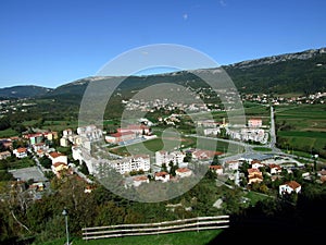 View of Buzet town and fertile fields in the Mirna river valley, Croatia / Pogled na grad Buzet i plodna polja u dolini Mirne