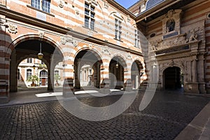 View in Capitole or City Hall is the municipal administration of the Toulouse
