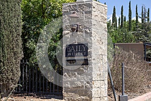 Baily Winery sign