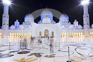 View in the famous Abu Dhabi Sheikh Zayed Mosque