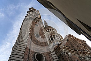 View of the famous Cupola of the San Gaudenzio Basilica in Novara, Italy. SAN GAUDENZIO BASILICA DOME AND HISTORICAL BUILDINGS IN