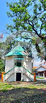 view of the guardhouse from the front