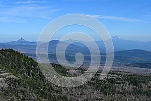 View of High Cascades volcanoes from Tam McArthur Rim Trail, Oregon.