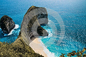 The view of kelingking beach, Nusapenida, Bali photo