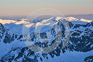 Pohľad z vrchu Končistá vo Vysokých Tatrách smerom na severozápad