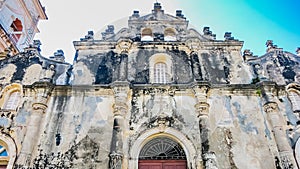 View of La Merced Church dating from 1534 in the colonial city of Granada, Nicaragua, Central America