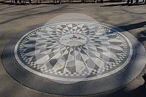 View of the most emblematic buildings and skyscrapers of Manhattan (New York). Central Park. Imagine photo