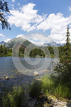 Pohled na horské štíty a alpskou krajinu Vysoké Tatry, Slovensko