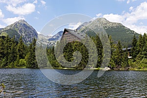 Pohled na horské štíty a alpskou krajinu Vysoké Tatry, Slovensko