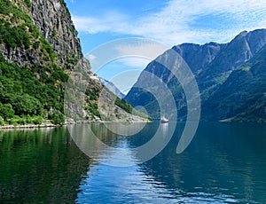 View of the Naeroyfjord from the pier of Gudvangen. Naeroyfjord Neroyfjord offshoot of Sognefjord is the narrowest fjord in