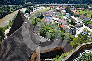 Výhled z Oravského hradu na okolí