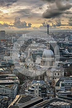 View over the skyline of London to the St. Pauls Cathedrale