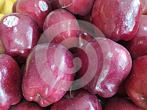 The view of piles red apples