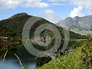 A view of the Porma reservoir in summer photo