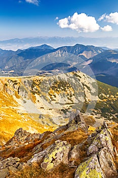 Pohľad z hrebeňa Národného parku Nízke Tatry na Slovensku