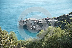 View of a sea trebuchet from above