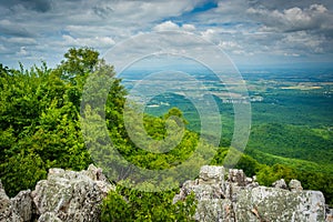 View of the Shenandoah Valley and Blue Ridge Mountains from the