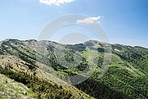 Pohled z vrchu Steny v pohoří Malá Fatra na Slovensku