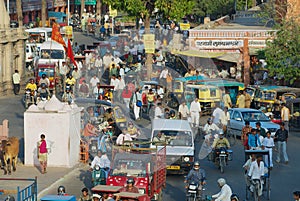 View to the busy street of the city during evening rush hour in Jaipur, India.