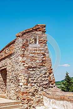 Pohled na horní hradby hradu Nitrograd v Nitře, Slovensko