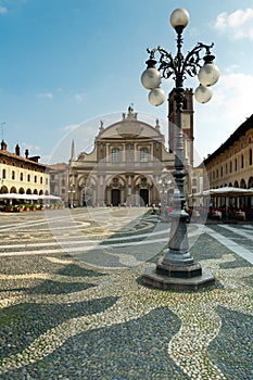 Vigevano, Piazza Ducale