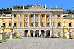 Villa Olmo di Como in Italia photo