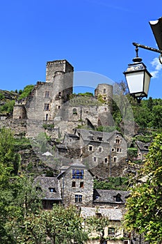 The village of Belcastel