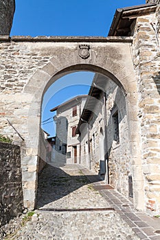 The village of Cusercoli