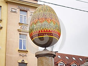 Sculpture Easter Egg Margutis by Romas Vilciauskas.
