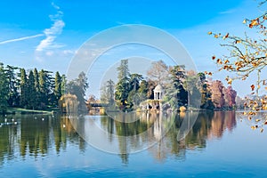 Vincennes, the temple of love on the Daumesnil lake