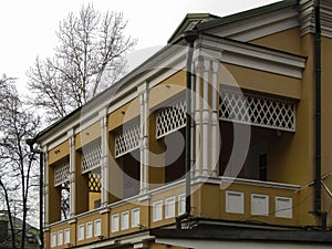 Vintage balcony of an old mansion in Pervy Monetchikovsky lane.